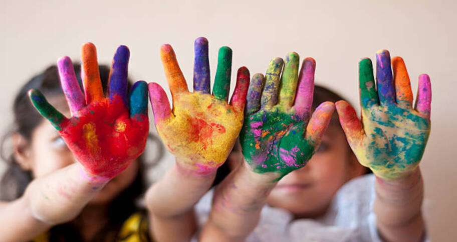 Disappearing colors: fun activities for kids