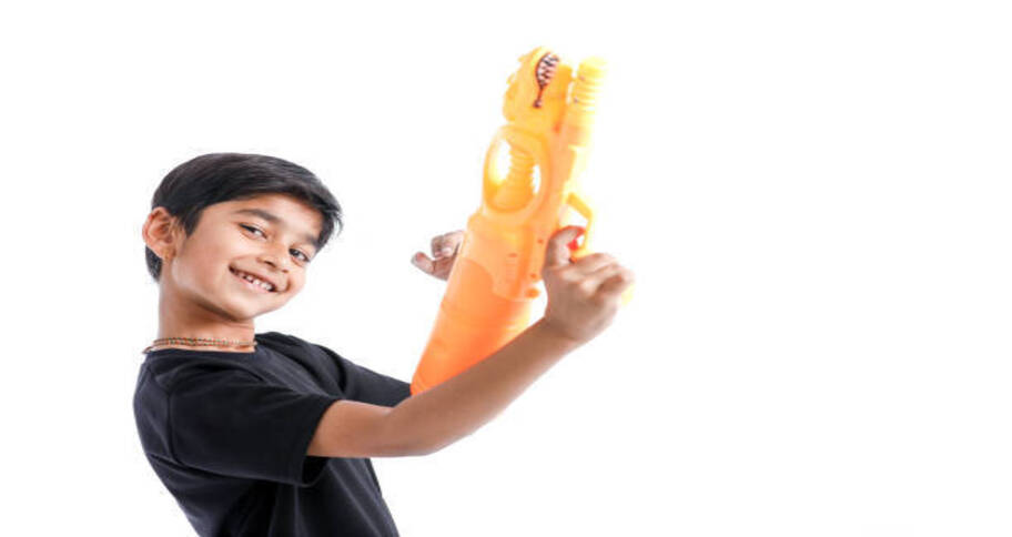 Holi gun toss: fun activities for kids