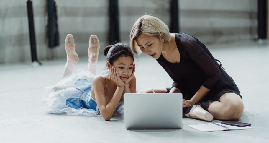 Online Learning Platforms teach dance