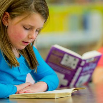 Choosing the Right Book: Strategies for Beginning Readers | Read Write Think